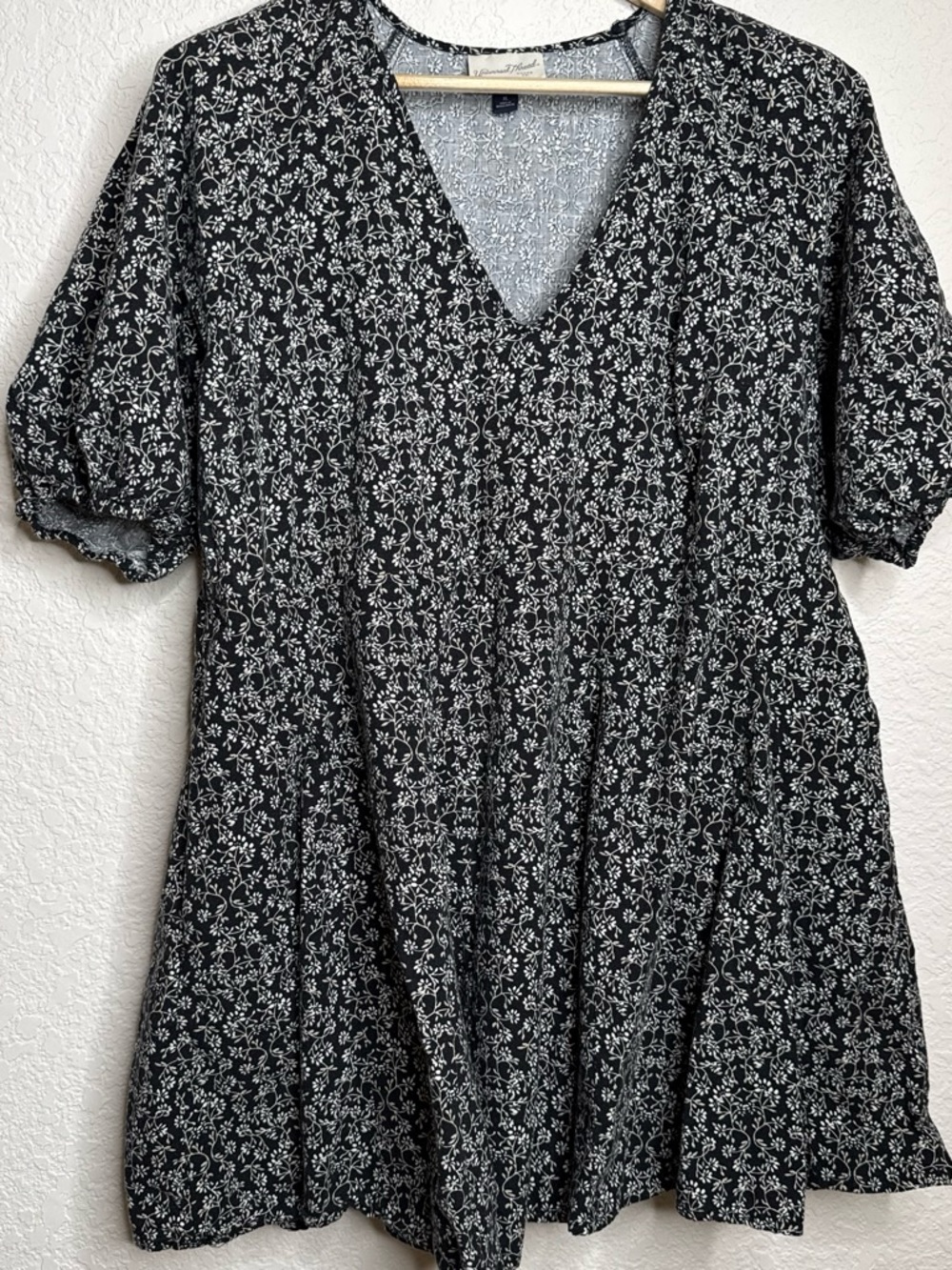 Universal Thread Tiered Babydoll Mini Dress | XL | Black Floral | Puff Sleeve